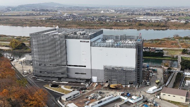 Fujifilm Accelerates Biopharma Manufacturing with New Japan CDMO Facility
